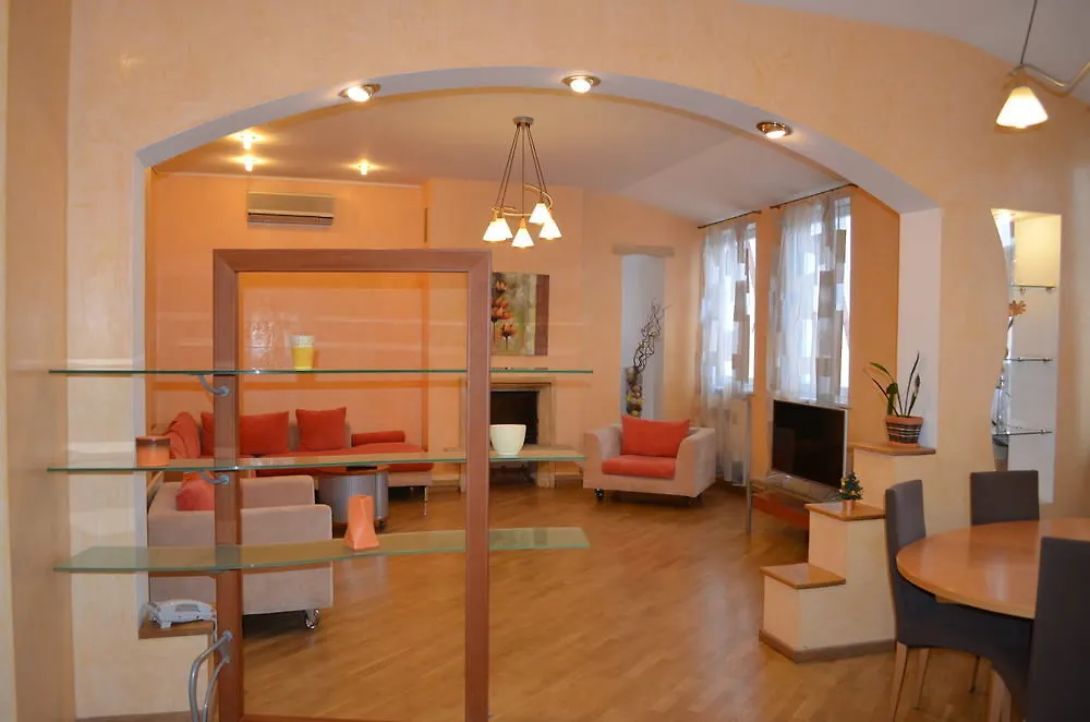 Kiev Accommodation Hotel Service ile iletişim