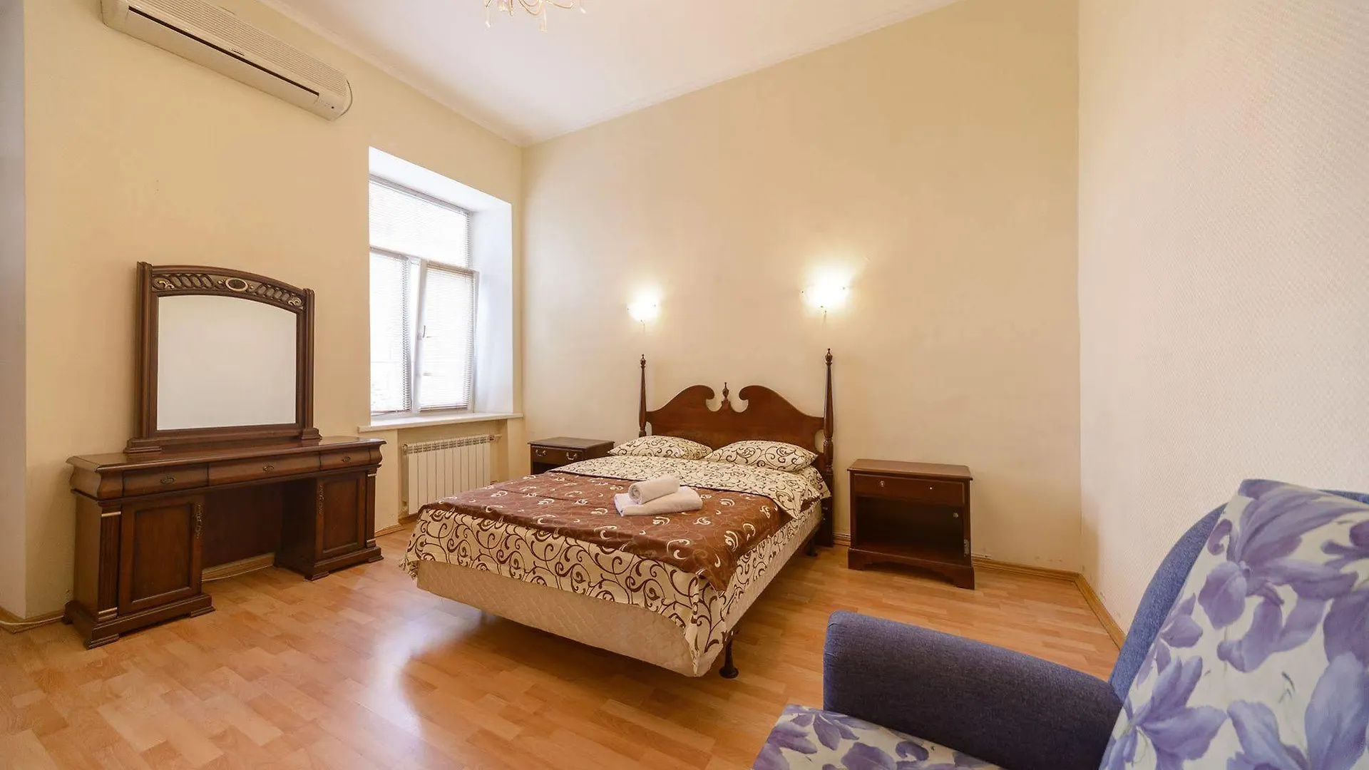 Kiev Accommodation Hotel Service