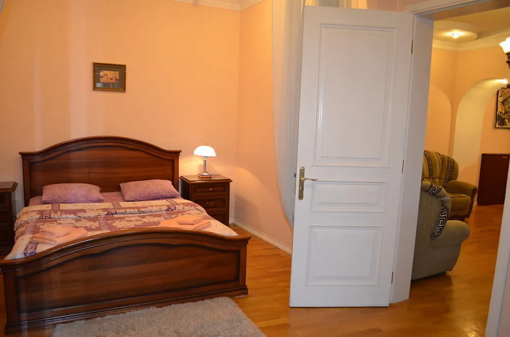 Kiev Accommodation Hotel Service 3*,